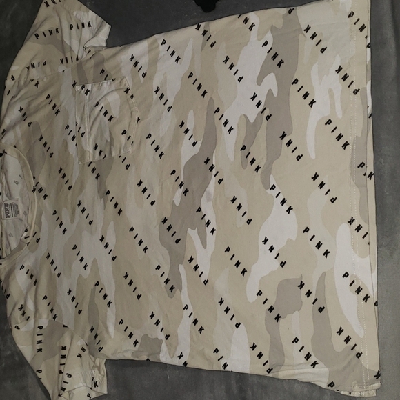 PINK By Victoria Secret light Camo Campus Tshirt RARE - Picture 2 of 6